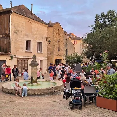 Grande Maison Familiale Avec Piscine Holiday home Lembras