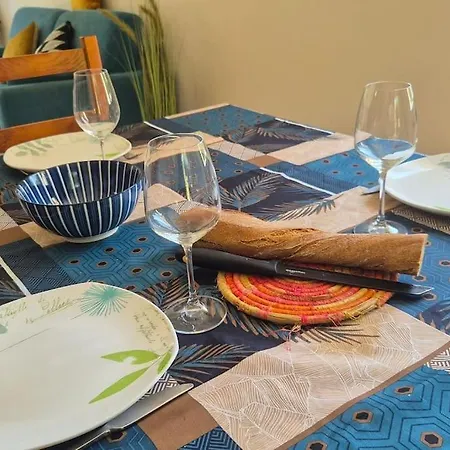 Holiday home Grande Maison Familiale Avec Piscine Lembras