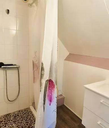 Holiday home Grande Maison Familiale Avec Piscine Lembras